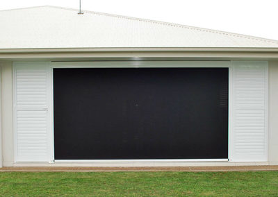 Carbon black pearl white shutters