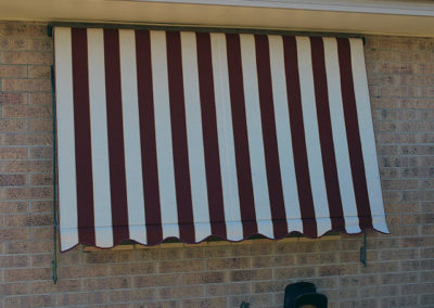 Guide rail striped bordeaux-acrylic-2